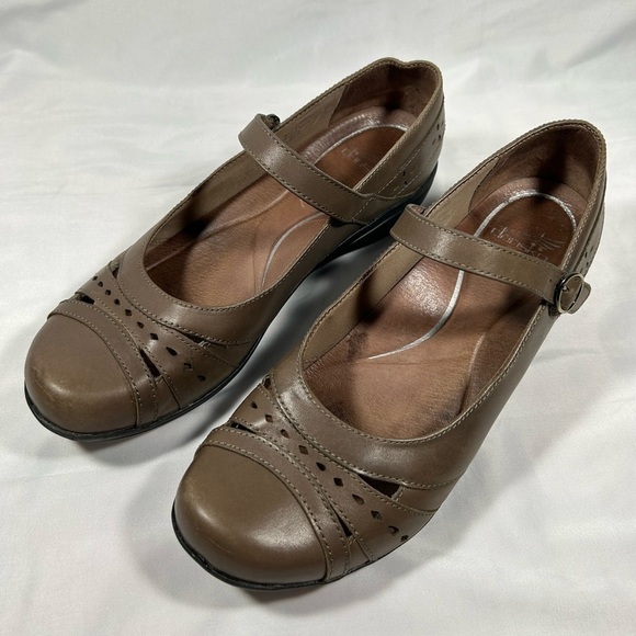 Dansko Mathilda D Mary Jane Flats Womens Dark Taupe Strap Shoes Sz 41 (10.5-11) - Picture 7 of 13